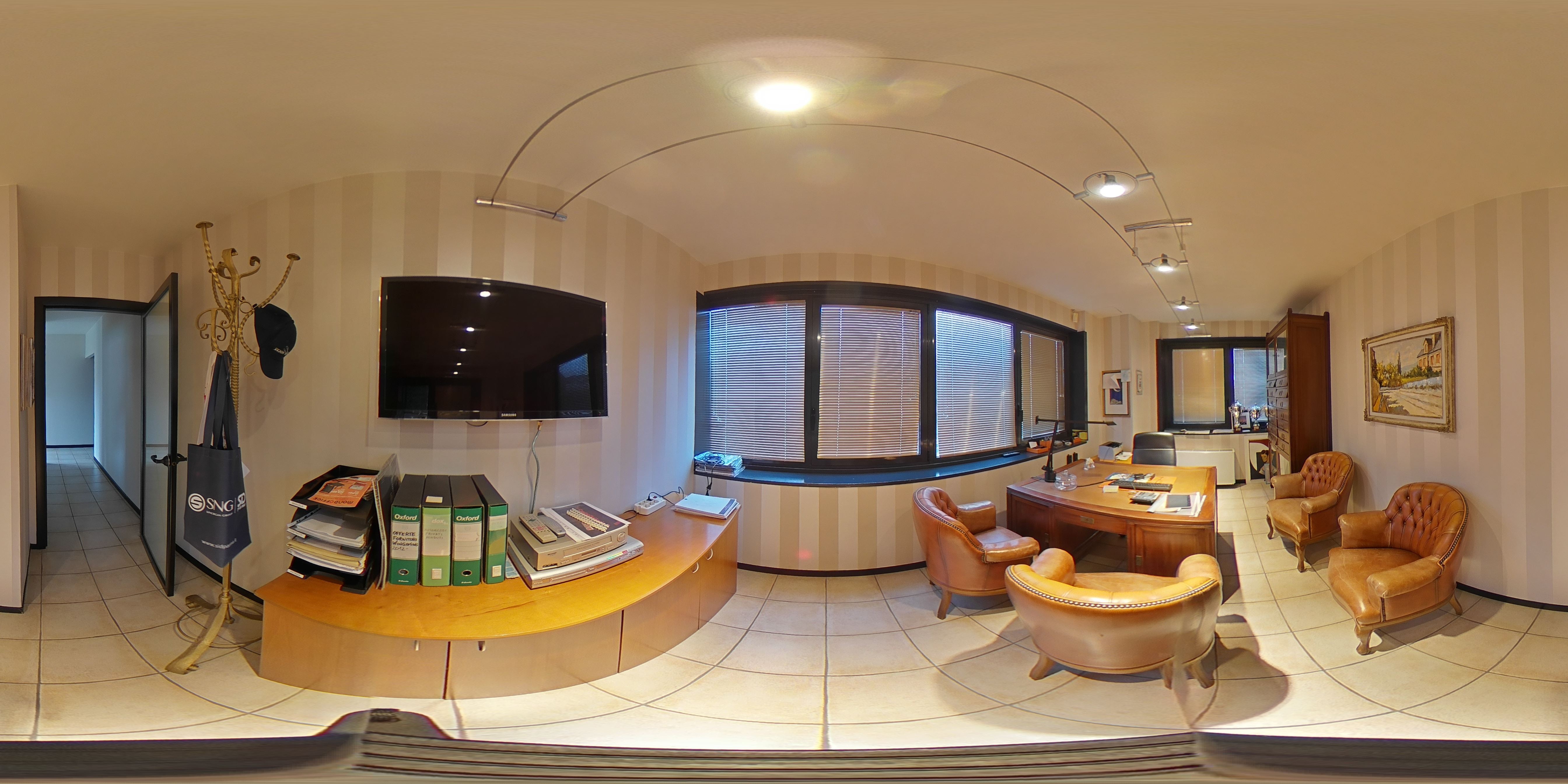 Capannone in Affitto Pescate